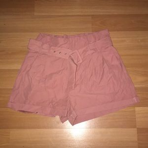 Pleated shorts